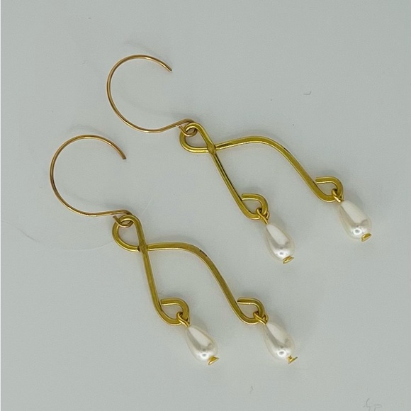 Hand Crafted Jewelry - Gold and Faux Pearl Twisted Hammered Dangle Earrings